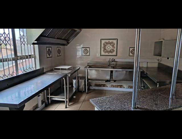 BUSINESS PROPERTY TO RENT IN QUEENSMEAD INDUSTRIAL